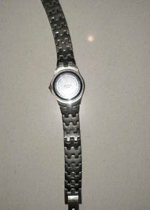 Elegant Ladies&#39; Watch – Great Condition