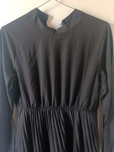 Elegant Black Midi Dress
