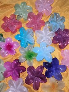 Flower Shape Hair Clips