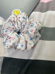 Set Of 5 Scrunchies