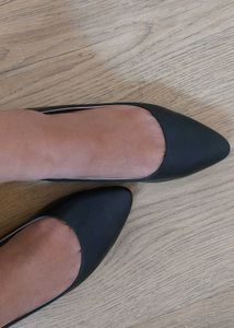 🥿H&M Black Flat/Ballerinas