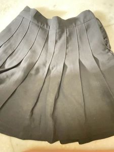 Black tennis skirt
