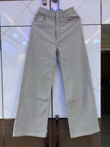 Light Beige Jeans