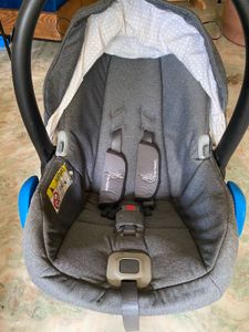 Baby Car Seat and carrier 0-12 months