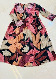 Floral Pattern V Neck Kurta
