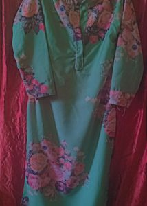 Floral Kurti 🌹