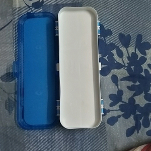 Only few r left 💥Pencil box