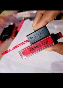 5 Branded Lipsticks