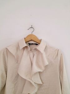 Beige Casual Top (Women&#39;s)