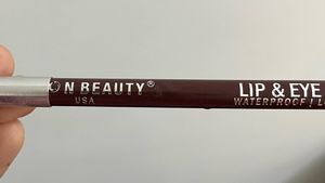 Lip Liner -shade Cherry Brown