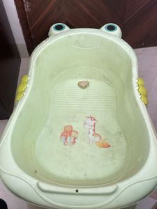 Cute froggy Bath Tub