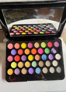 Lakyou Beauty Eyeshadow Palette