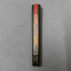 5 In One Matte Lipstick 💄