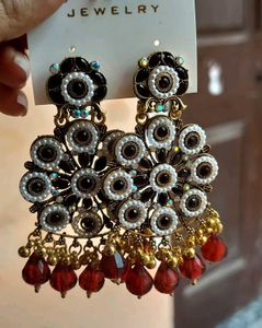 Elegant Floral Drop Earrings