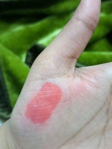 Cute Candy Bow Lip and cheek tint