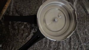 Price Drop ✨️Prestige 3L Pressure Cooker