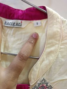 Karigari  Ethnic yellow Kurta Set with pink detail