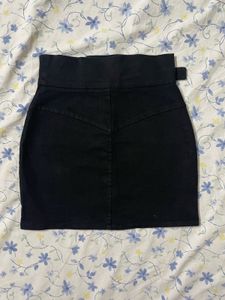 Y2k Black Belted Skirt🐈‍⬛