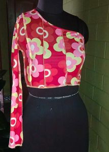 SHEIN Floral One-Sleeve Crop Top
