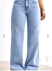 Wide Leg Light Wash Jeans