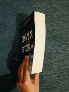 Onyx Storm By Rebecca Yarros