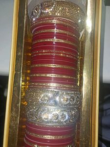 Bridal Chura Set, red and gold chuda wit