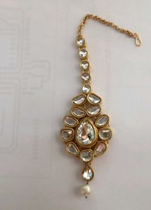Kundan &amp; Pearls Jewellery Set For Women