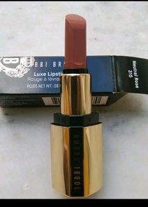 2 Lipstick 1 Compact