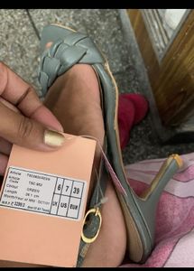 Get Combo Of 2 Branded Heels