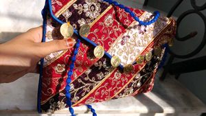 Festive Clutch 🌠