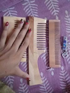 3 Wooden Comb