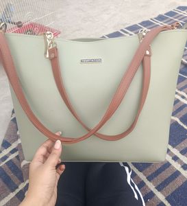 Temptation Women Handbag 👜