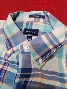 Gant Men’s Blue &amp; White Checked Shirt – Size M
