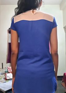 Women&#39;s Blue Top