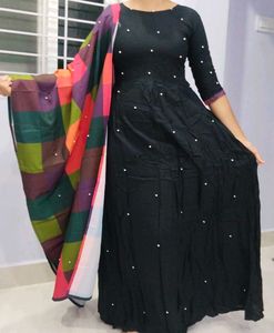 Long Frock Type For Festive And Fomal