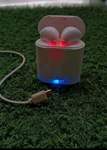 Head Phone On Bluetooth