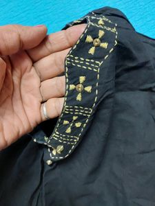 Hand Embroiderd Short Top