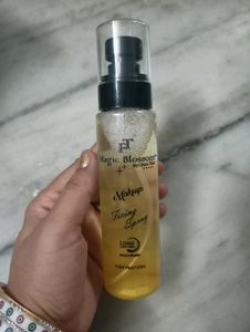 Magic Blossom Fixing Spray