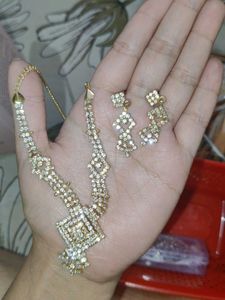 Necklace With Earrings 🌸🤩