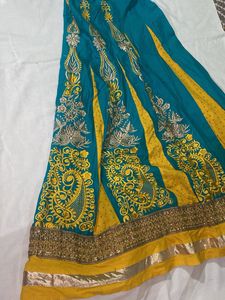 Elegant Kurti Set with Dupatta &amp; Pajama – Size M |