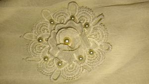 Vintage Lace And Pearl Roung NeckTop