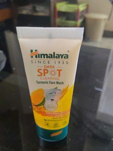 Himalaya Dark Spot Clearing Face Wash