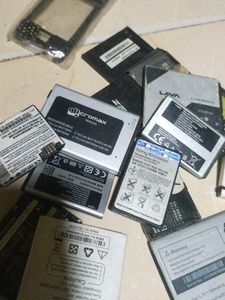 Mixed Lot of Phone Batteries