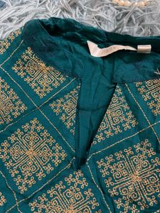 Elegant Teal Embroidered Kurta