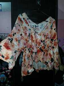 Floral Print Long Sleeve Top