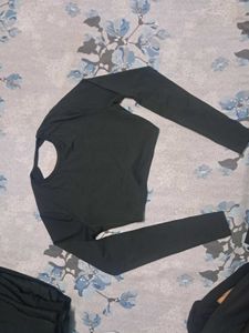 Cropped Long Sleeve Top