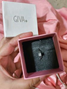 Giva 925 Silver Cubic Beauty Ring