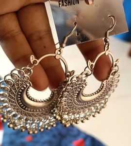 Earnings Set