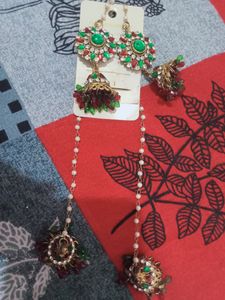 Traditional Diamond Earrings (Women)