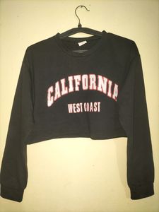 URBANIC Black Sweatshirt